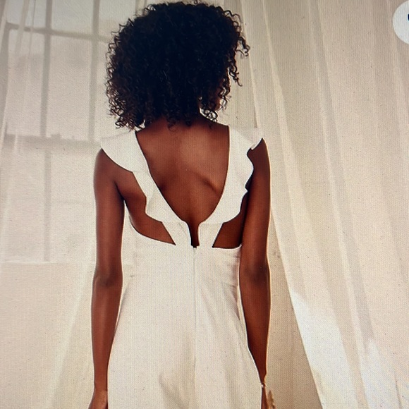 White ruffled jumpsuit - Picture 4 of 4